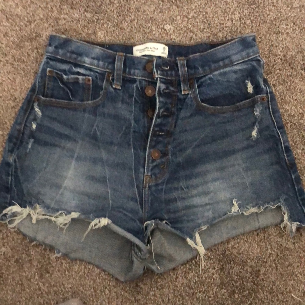 Abercrombie High Rise Mom Shorts size 26/2